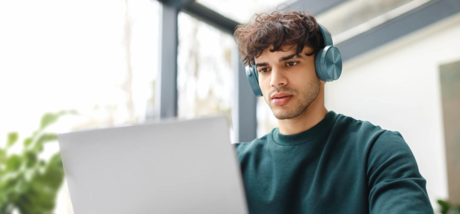 Teilnehmer bei einem Seminar zur Selbstachtung